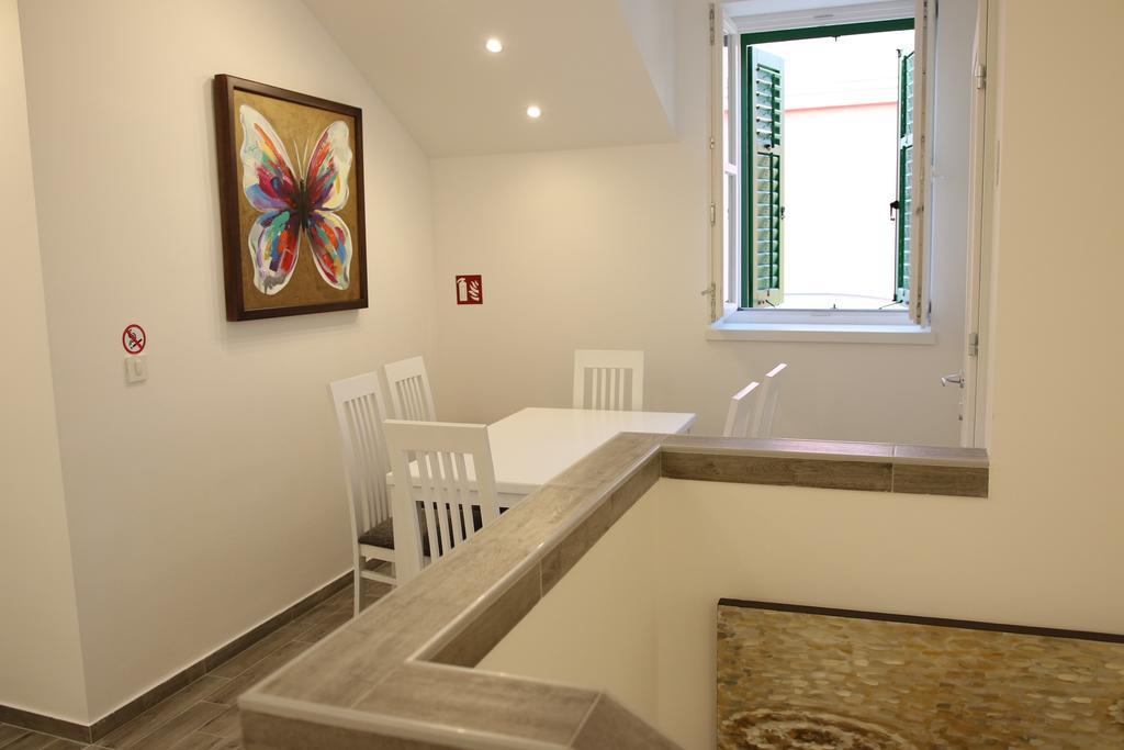 Centar Vodice Apartmani Habitación foto